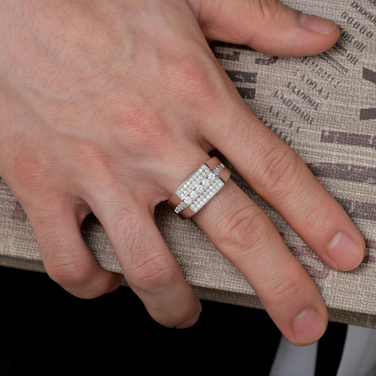 mens moissanite ring UK